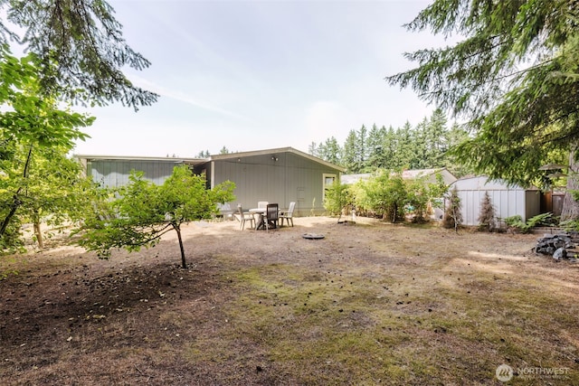 2072 Hastings Ln SE, Port Orchard, WA 98367 - view of yard with a storage unit