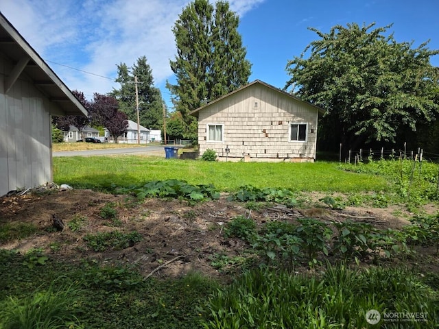 303 S Baker St, Mount Vernon, WA 98273 - view of yard