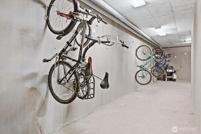 4422 Woodlawn Ave N Unit 213, Seattle, WA 98103 - view of garage