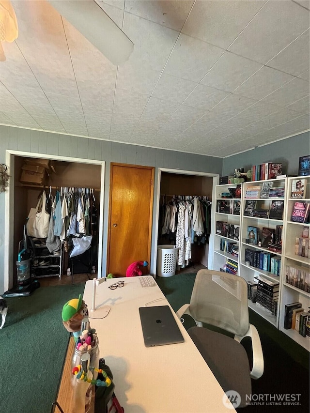 1610 M St NE, Auburn, WA 98002 - bedroom featuring carpet floors
