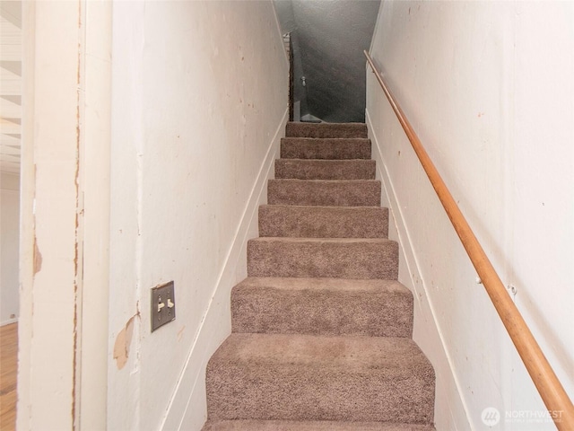 2310 S Laurel St, Port Angeles, WA 98362 - view of staircase