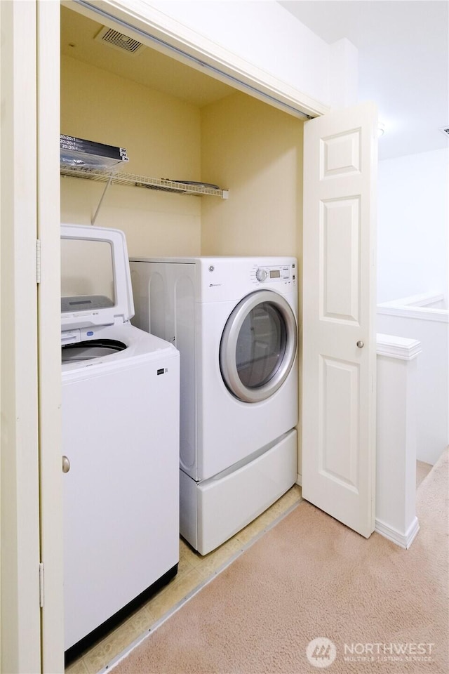 28710 S 34th Ave Unit B5, Auburn, WA 98001 - laundry room with washer and clothes dryer