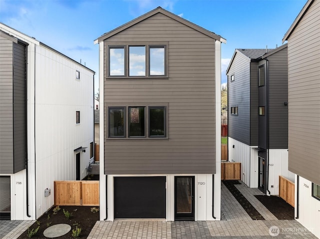 7120 44th Ave S, Seattle, WA 98118 - back of house