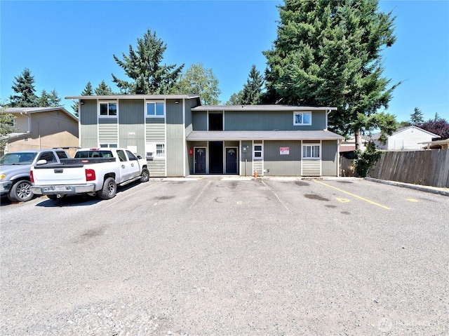 2716 S 256th Pl, Kent, WA 98032 - traditional-style home with uncovered parking