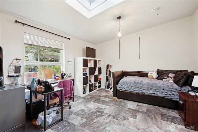 29 Sherburne Rd, Sequim, WA 98382 - bedroom featuring a skylight and a desk
