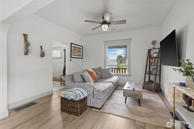 3738 E J St, Tacoma, WA 98404 - living area featuring light wood-type flooring and ceiling fan