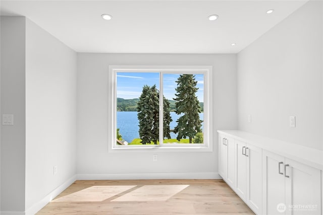 610 Northshore Dr Unit 6123, Bellingham, WA 98226 - empty room featuring light wood-style floors and recessed lighting