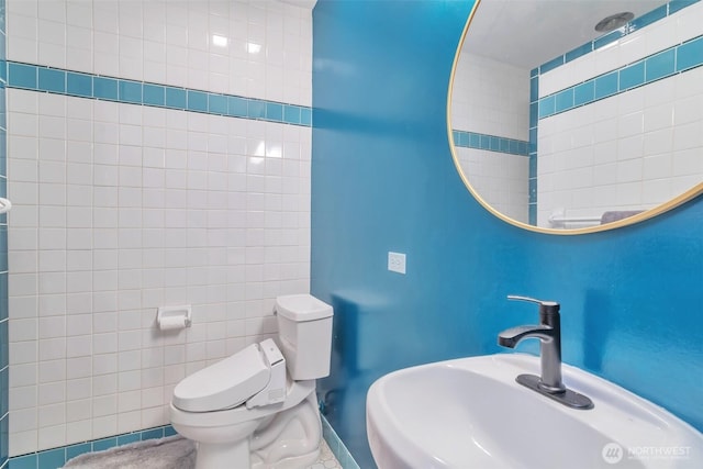 1515 NE 106th St, Seattle, WA 98125 - bathroom featuring a sink and toilet