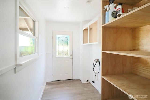 837 NW Duffy St, Chehalis, WA 98532 - entryway featuring wood finished floors