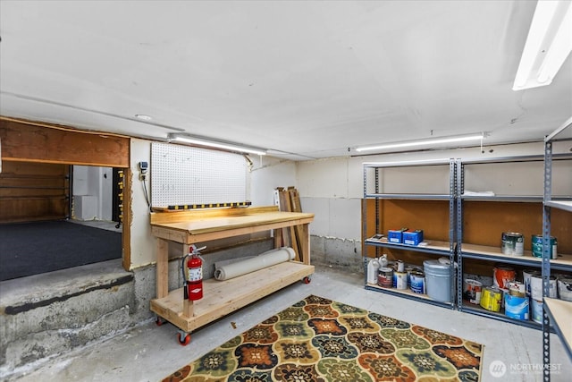 728 NW 189th Ln, Shoreline, WA 98177 - finished below grade area with a workshop area