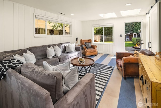 10261 NE 21st Pl, Bellevue, WA 98004 - living room with a skylight and recessed lighting