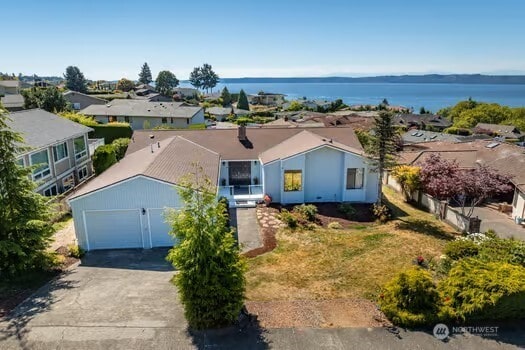 28635 11th Ave S, Federal Way, WA 98003 - single story home featuring driveway, a water view, and a garage