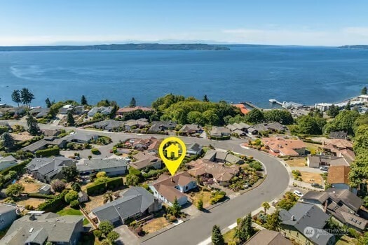 28635 11th Ave S, Federal Way, WA 98003 - aerial view of residential area with a large body of water