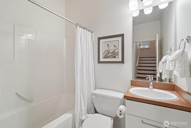 1899 NE Kenyon Ct, Issaquah, WA 98029 - full bathroom featuring shower / bath combo with shower curtain and vanity