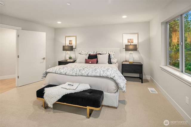 10915 126th Pl NE, Kirkland, WA 98033 - bedroom featuring light carpet and recessed lighting