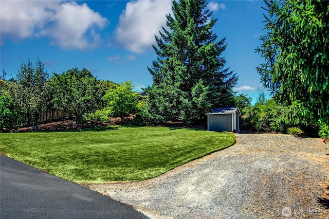29812 Marine View Dr SW, Federal Way, WA 98023 - view of yard featuring a storage shed