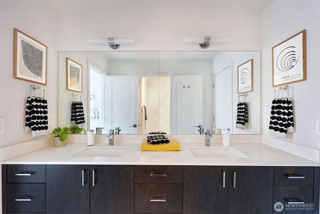 1117 34th Ave Unit B, Seattle, WA 98122 - bathroom with double vanity