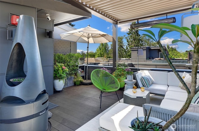 1117 34th Ave Unit B, Seattle, WA 98122 - wooden terrace with an outdoor living space