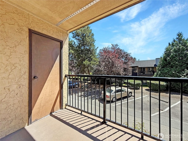 12611 NE 145th Pl Unit H85, Kirkland, WA 98034 - view of balcony
