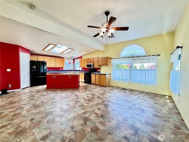 5711 100th St NE Unit 2, Marysville, WA 98270 - photo 4