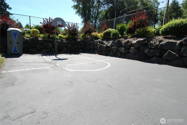 12712 Admiralty Way Unit B202, Everett, WA 98204 - view of sport court with community basketball court