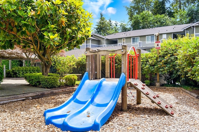 12712 Admiralty Way Unit B202, Everett, WA 98204 - view of community play area