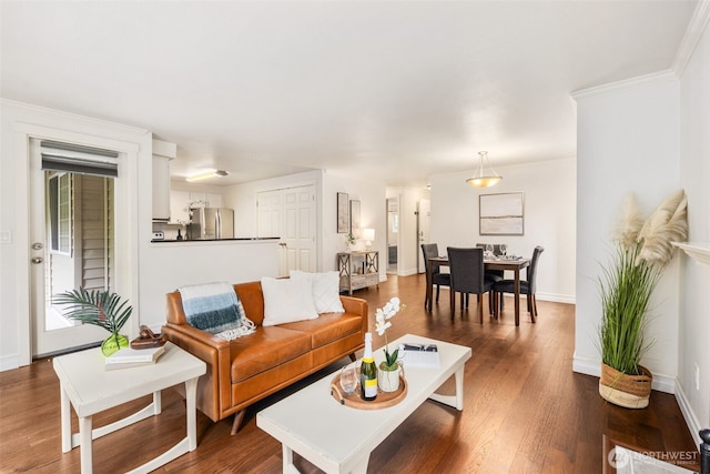 9822 NE 122nd St Unit U101, Kirkland, WA 98034 - living area with dark wood-style floors and baseboards
