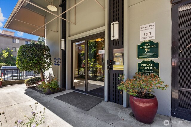 500 W Roy St Unit W103, Seattle, WA 98119 - view of exterior entry