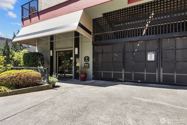 500 W Roy St Unit W103, Seattle, WA 98119 - view of exterior entry featuring a balcony