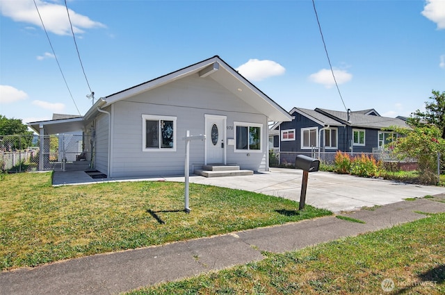 970 9th Ave, Longview, WA 98632 - view of front of home featuring a patio area