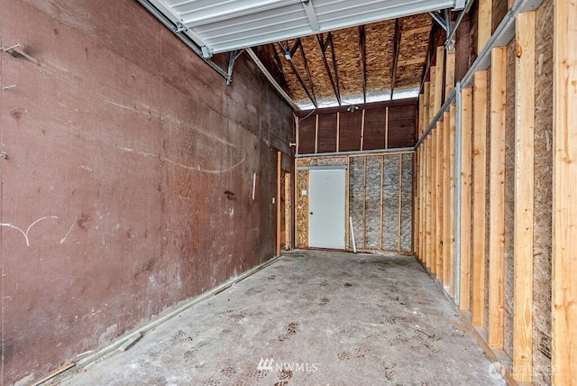 970 9th Ave, Longview, WA 98632 - storage with a garage