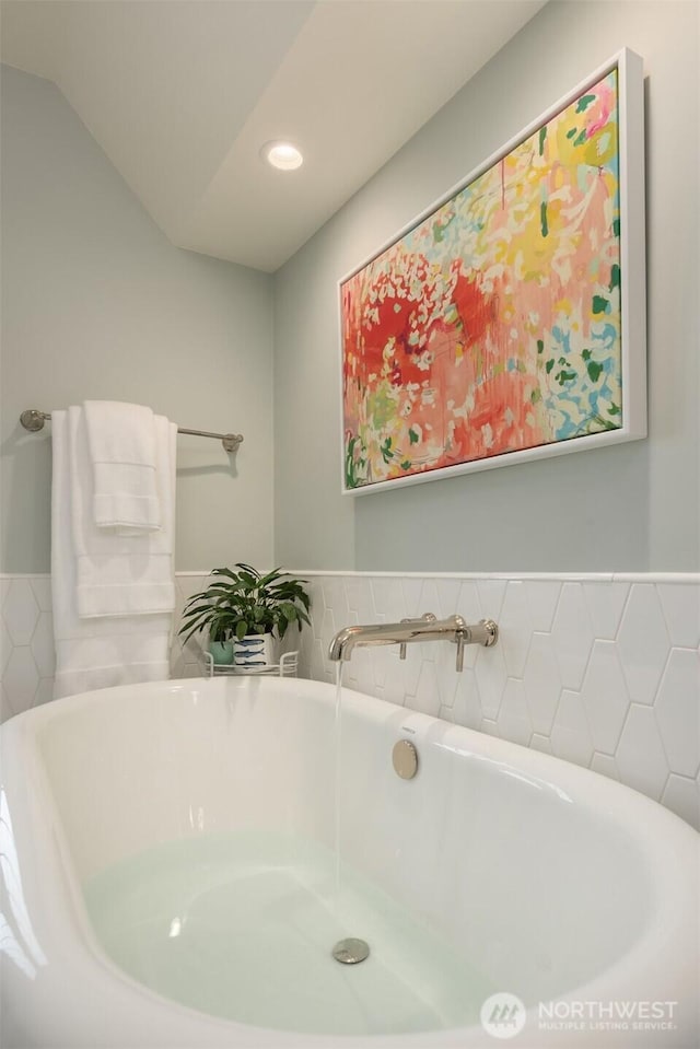2256 W Viewmont Way W, Seattle, WA 98199 - photo 25