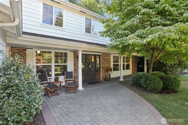 4712 90th Ave SE, Mercer Island, WA 98040 - doorway to property with a porch and brick siding