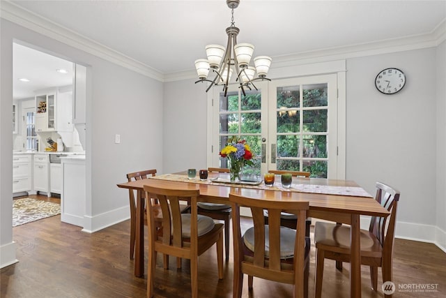 4712 90th Ave SE, Mercer Island, WA 98040 - dining space featuring a chandelier, ornamental molding, dark wood-style floors, and recessed lighting