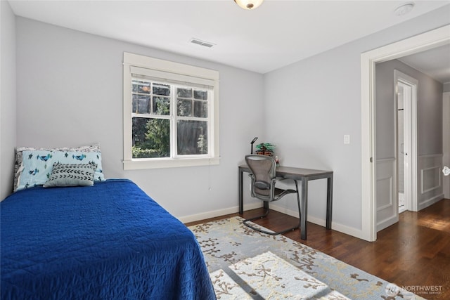 4712 90th Ave SE, Mercer Island, WA 98040 - bedroom featuring wood finished floors and baseboards