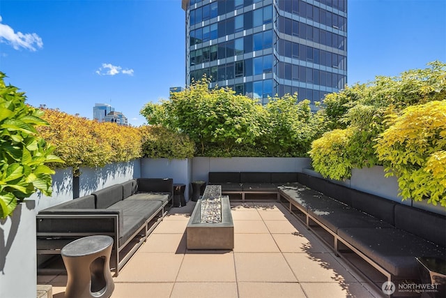 2033 2nd Ave Unit 703, Seattle, WA 98121 - view of patio / terrace with outdoor lounge area