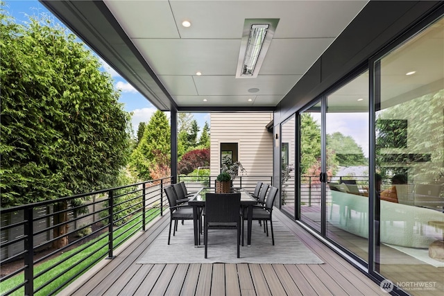 5515 108th Ave NE, Kirkland, WA 98033 - wooden terrace featuring outdoor dining area