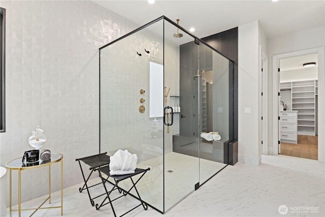 5515 108th Ave NE, Kirkland, WA 98033 - full bath with a shower stall, a spacious closet, and recessed lighting