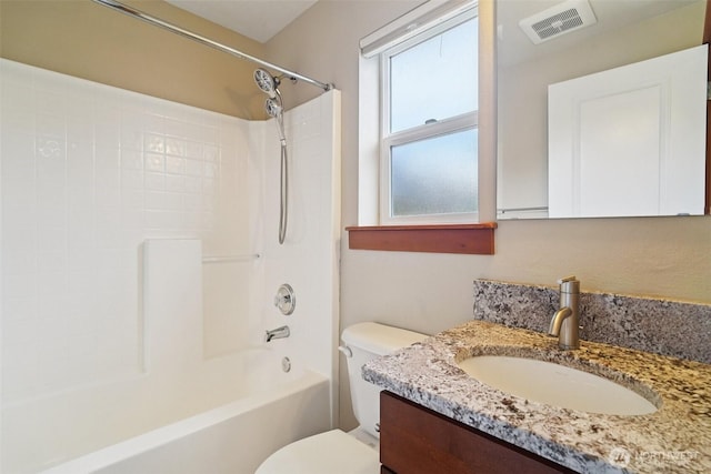 9211 Ashworth Ave N Unit B, Seattle, WA 98103 - bathroom with vanity and tub / shower combination