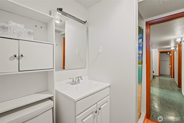 386 Mocliff Rd, Ephrata, WA 98823 - bathroom with vanity and baseboards