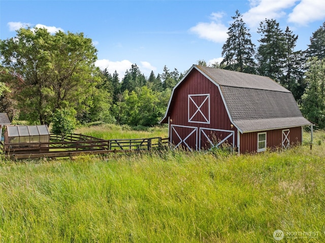 12012 County Line Rd E, Edgewood, WA 98372 - view of barn with an exterior structure