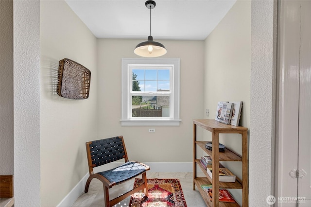 2318 F St, Bellingham, WA 98225 - living area featuring baseboards