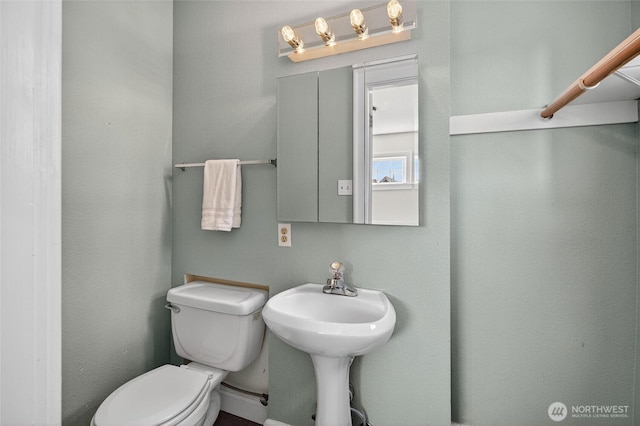 2318 F St, Bellingham, WA 98225 - half bath featuring toilet