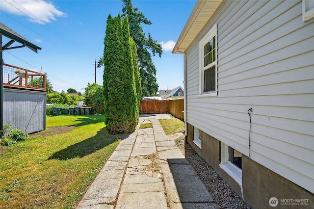 2318 F St, Bellingham, WA 98225 - view of yard