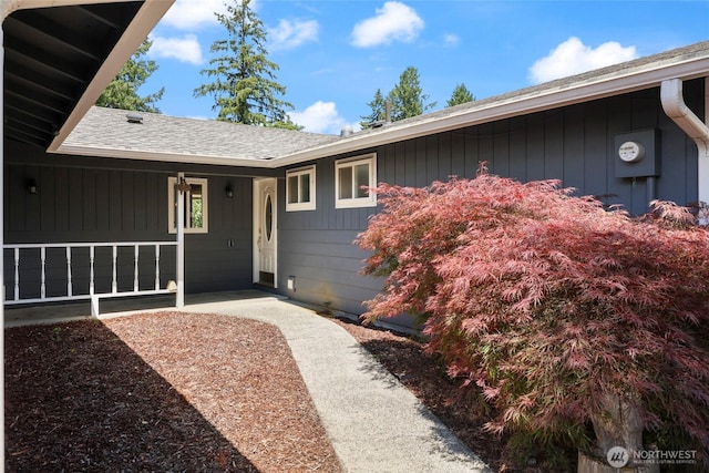 11636 25th Ave SE, Olympia, WA 98513 - view of exterior entry with roof with shingles