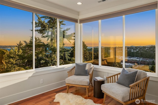 2542 12th Ave W, Seattle, WA 98119 - sunroom featuring wood finished floors and recessed lighting