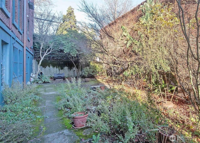 720 6th Ave Unit 206, Tacoma, WA 98405 - view of yard
