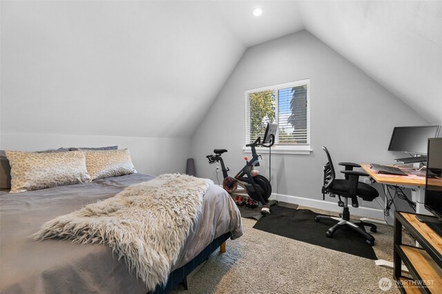 709 7th St SW, Puyallup, WA 98371 - carpeted bedroom featuring lofted ceiling and a desk