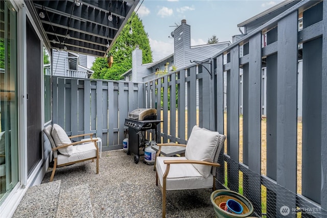 916 N 165th St Unit 7, Shoreline, WA 98133 - fenced backyard with area for grilling