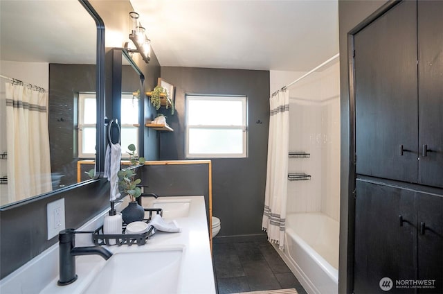 8618 94th St SW, Lakewood, WA 98498 - full bath with tile patterned flooring, shower / bath combo, and vanity